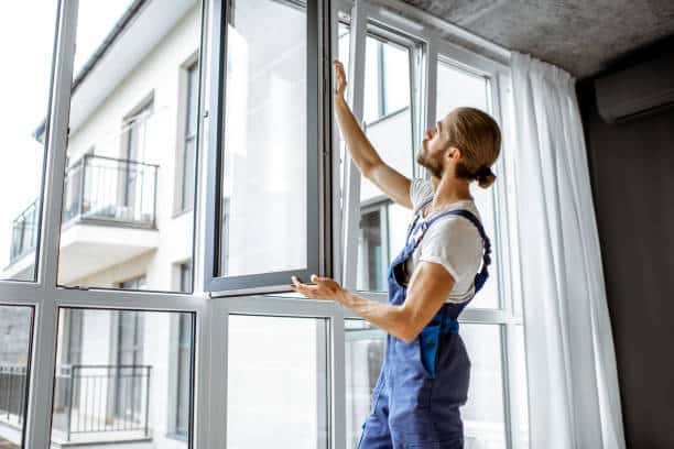 Les serruriers Lyon 3 sont-ils en mesure de remplacer les vitres de fenêtres de toit ou Velux ?